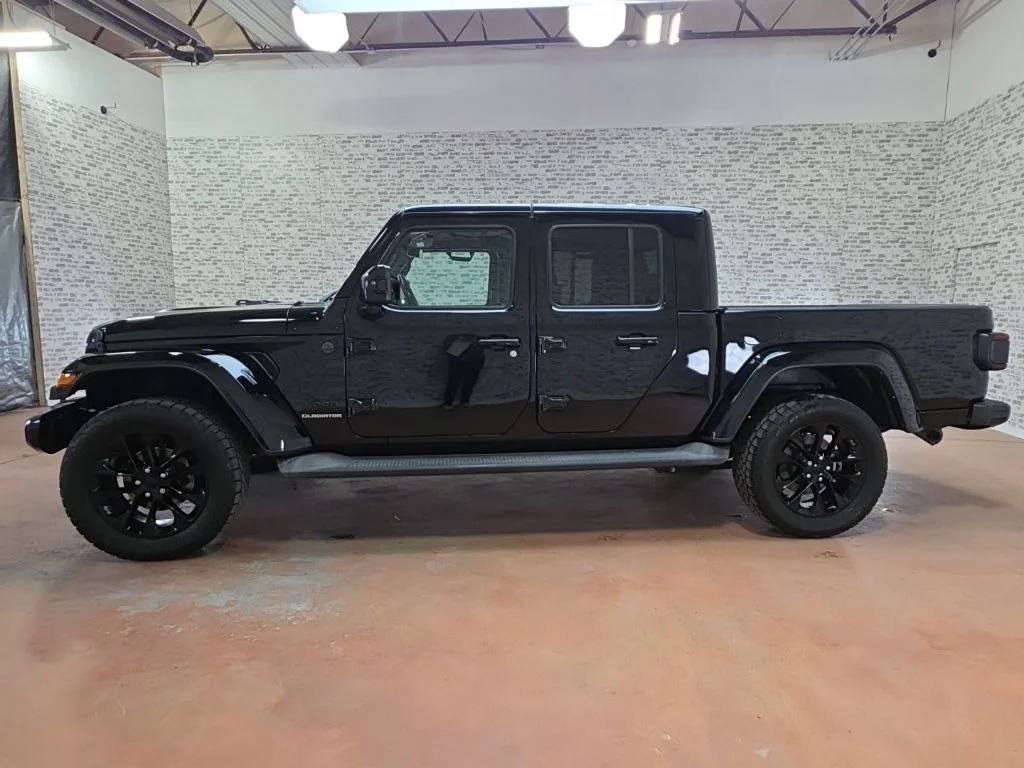 Used 2021 Black Jeep Overland image 4
