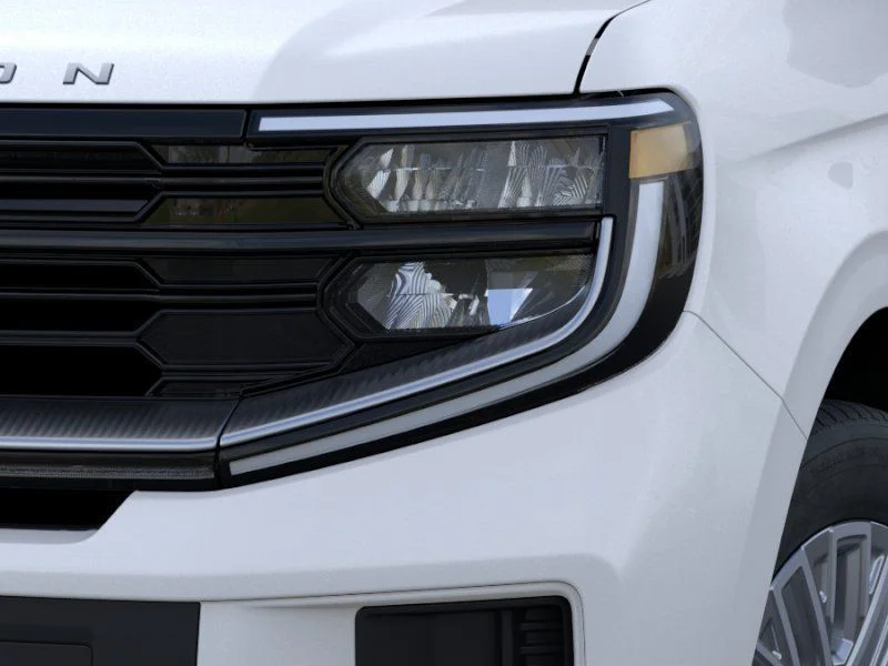 New 2026 Star White Metallic Tri-Coat Ford Platinum image 19