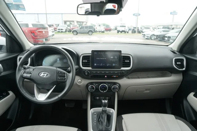 Used 2025 WHITE Hyundai SEL image 20