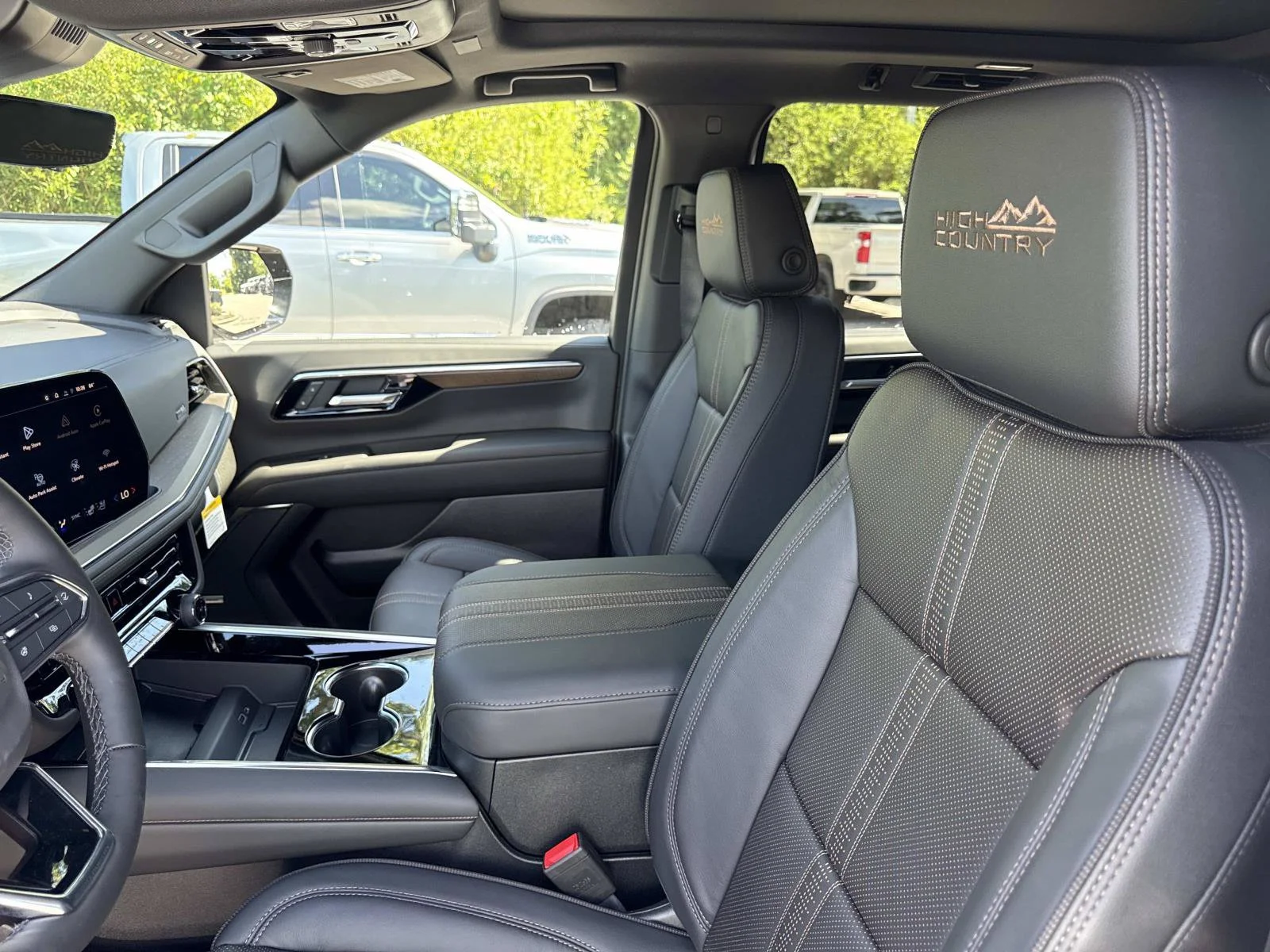 2026 Chevrolet Suburban High Country - Photo 21