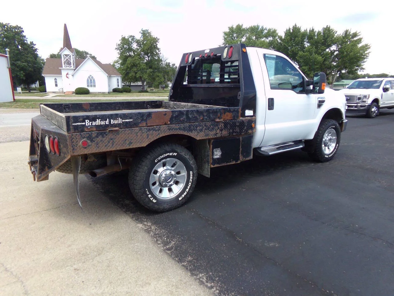 Used 2010 White Ford XL 4x4 2dr Regular Cab 8 ft. LB SRW Pickup image 6
