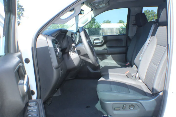 Used 2023 Summit White Chevrolet Custom image 13