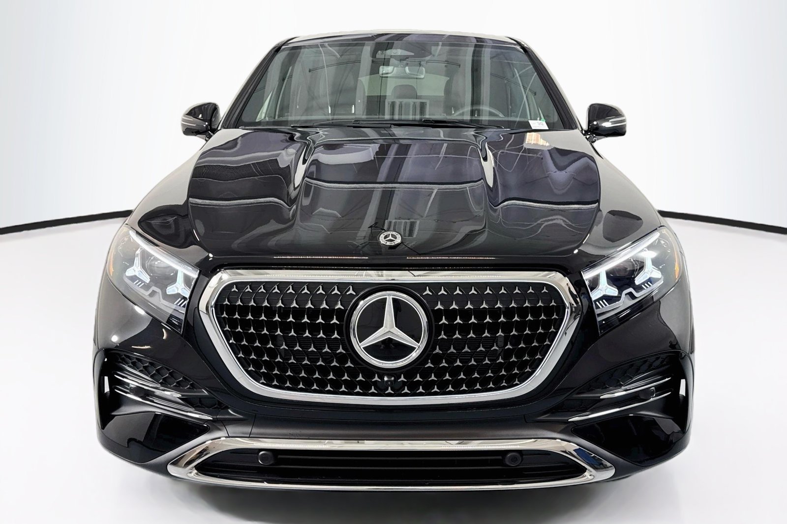 New 2027 Obsidian Black Metallic Mercedes-Benz GLE 450 image 2