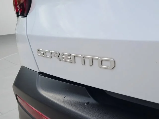 Used 2023 White Kia LX image 6