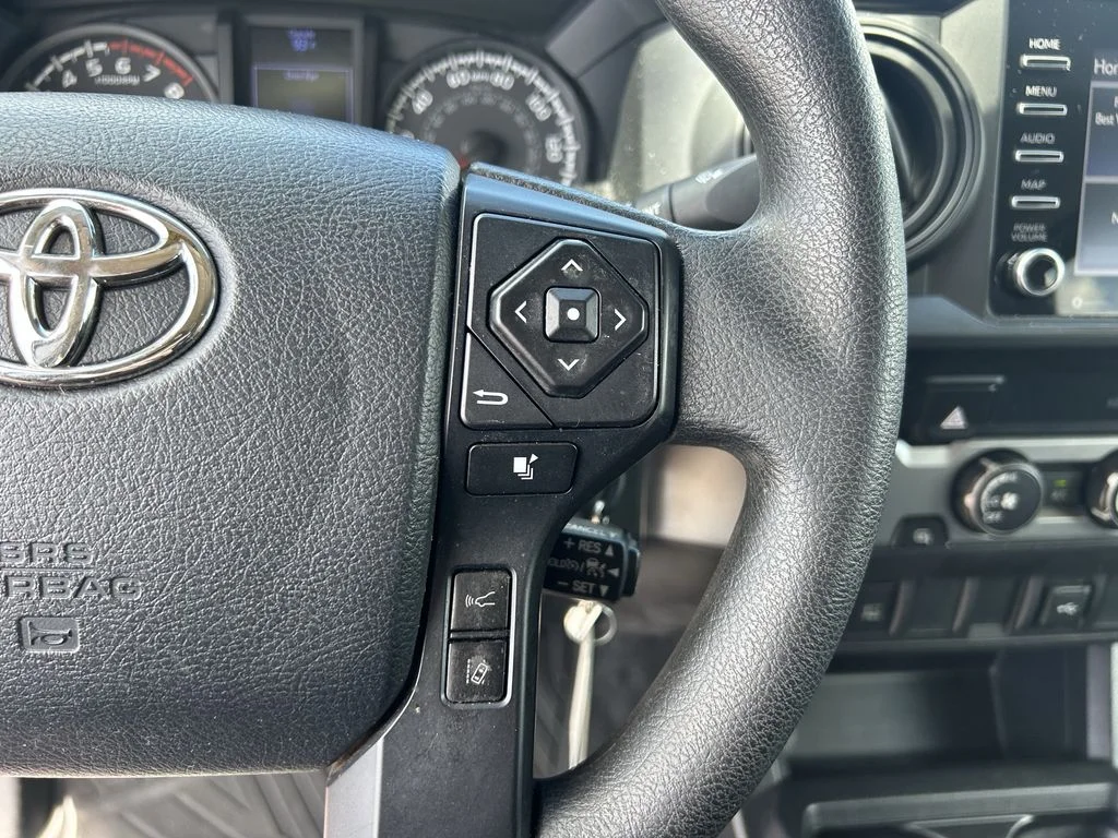 Used 2020 Red Toyota SR image 30