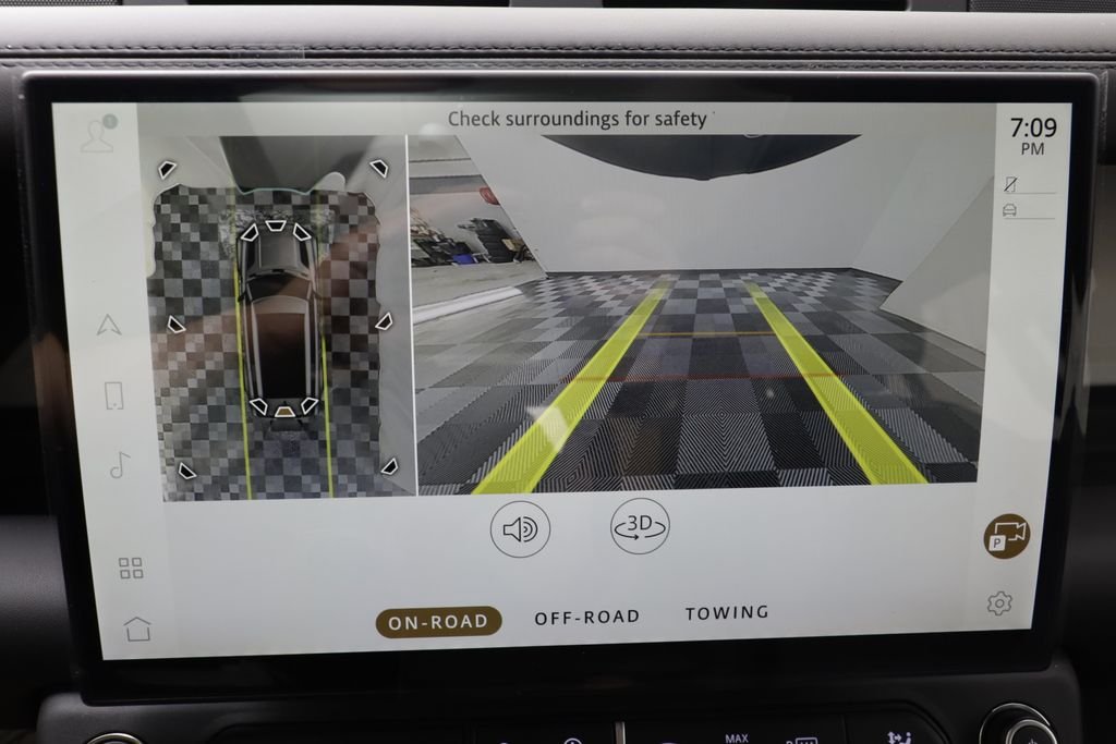 New 2026 Santorini Black LAND ROVER X-Dynamic SE image 12