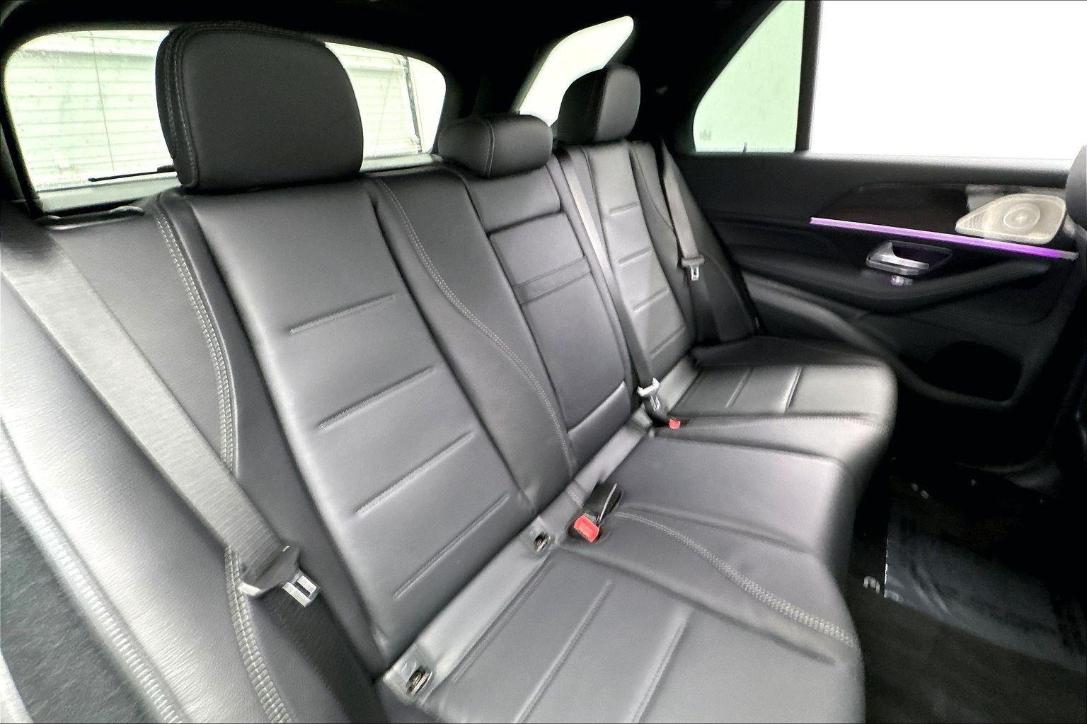 Used 2024 Obsidian Black Metallic Mercedes-Benz GLE 580 image 26