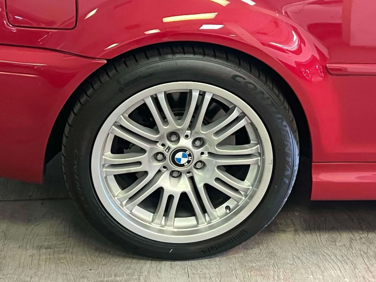 Used 2001 Imola Red BMW 6 Speed Manual image 11