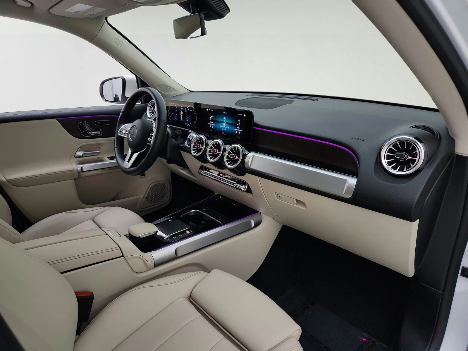 Certified Used 2023 Polar White Mercedes-Benz GLB 250 image 29