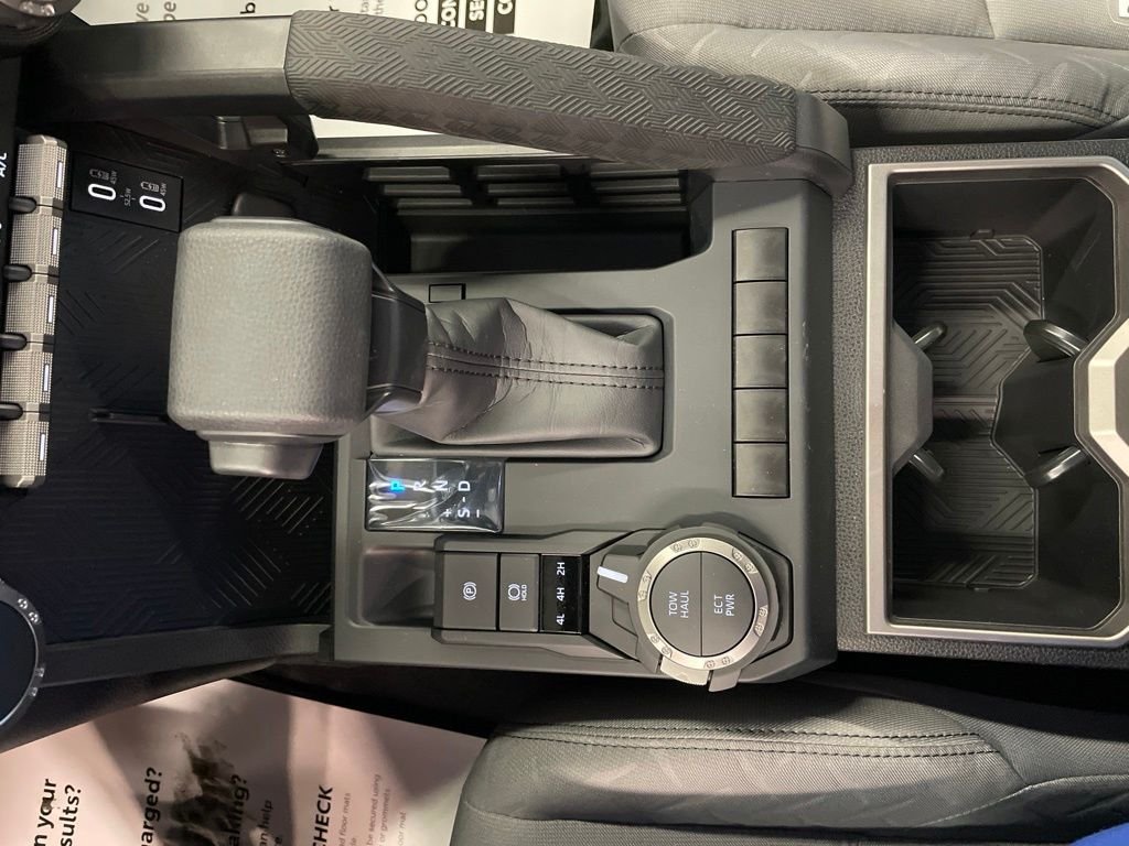2026 Toyota Tacoma SR5 - Photo 27