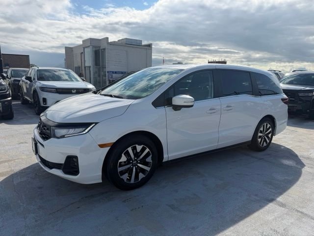 Used 2026  Honda EX-L image 3