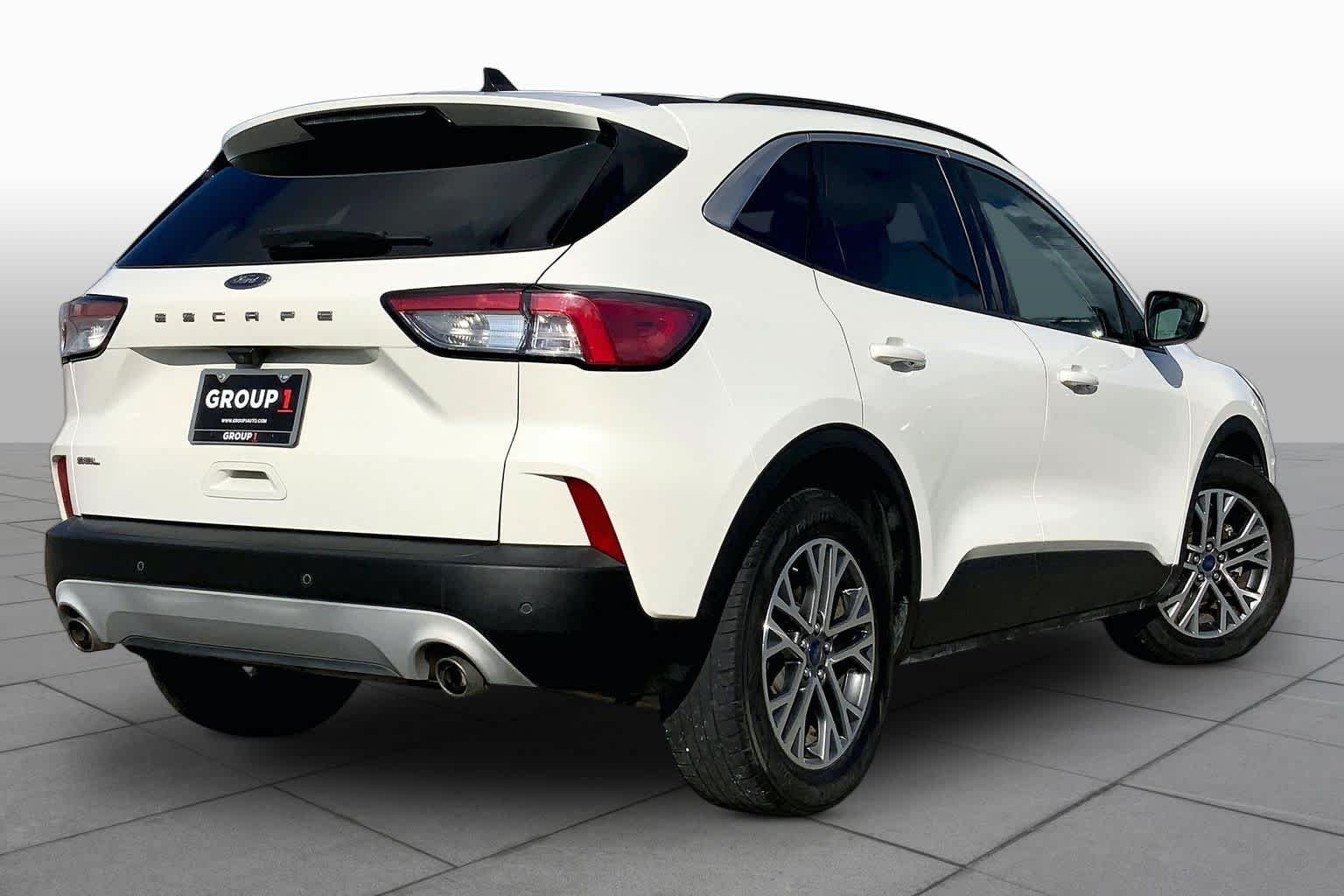 Used 2022 Star White Metallic Tri-Coat Ford SEL image 12