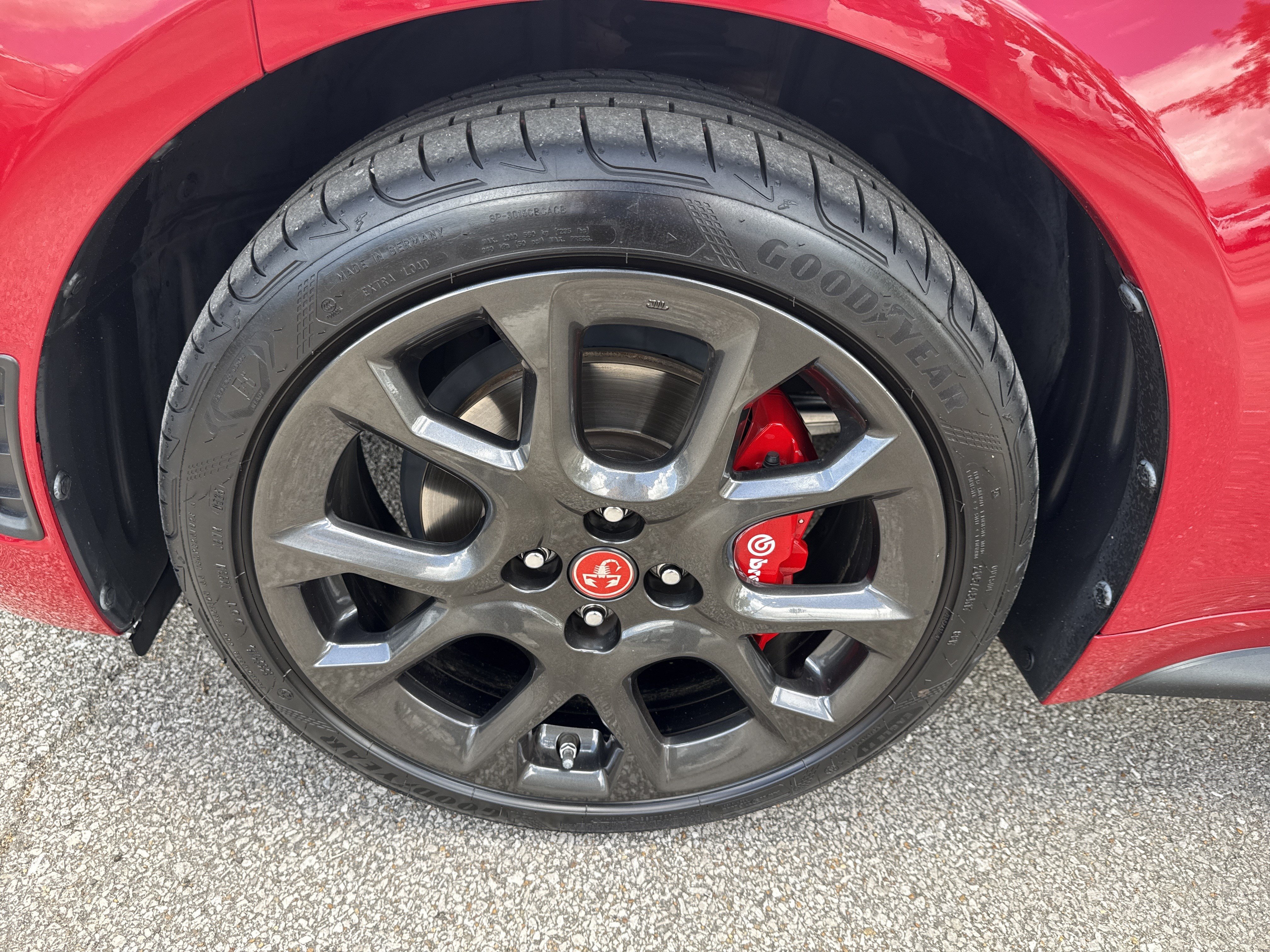 Used 2020 Hypnotique Red FIAT Abarth image 11