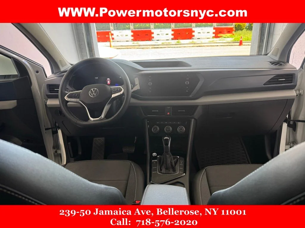 Used 2023 White Volkswagen 1.5T SE image 17