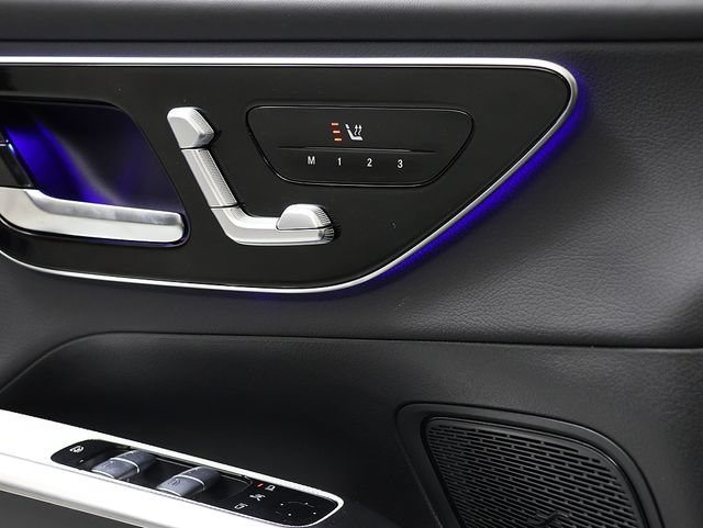 New 2026 Black Mercedes-Benz GLC 300 image 46