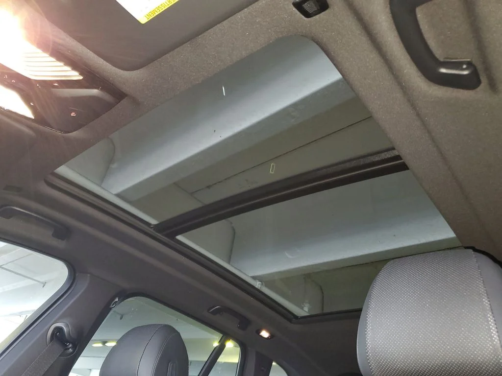 New 2026 Skyscraper Grey Metallic BMW sDrive40i image 16