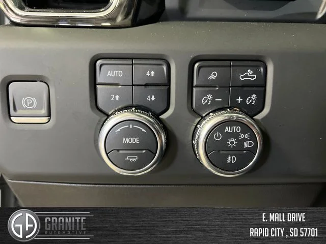 Used 2024 White GMC Denali Ultimate image 33