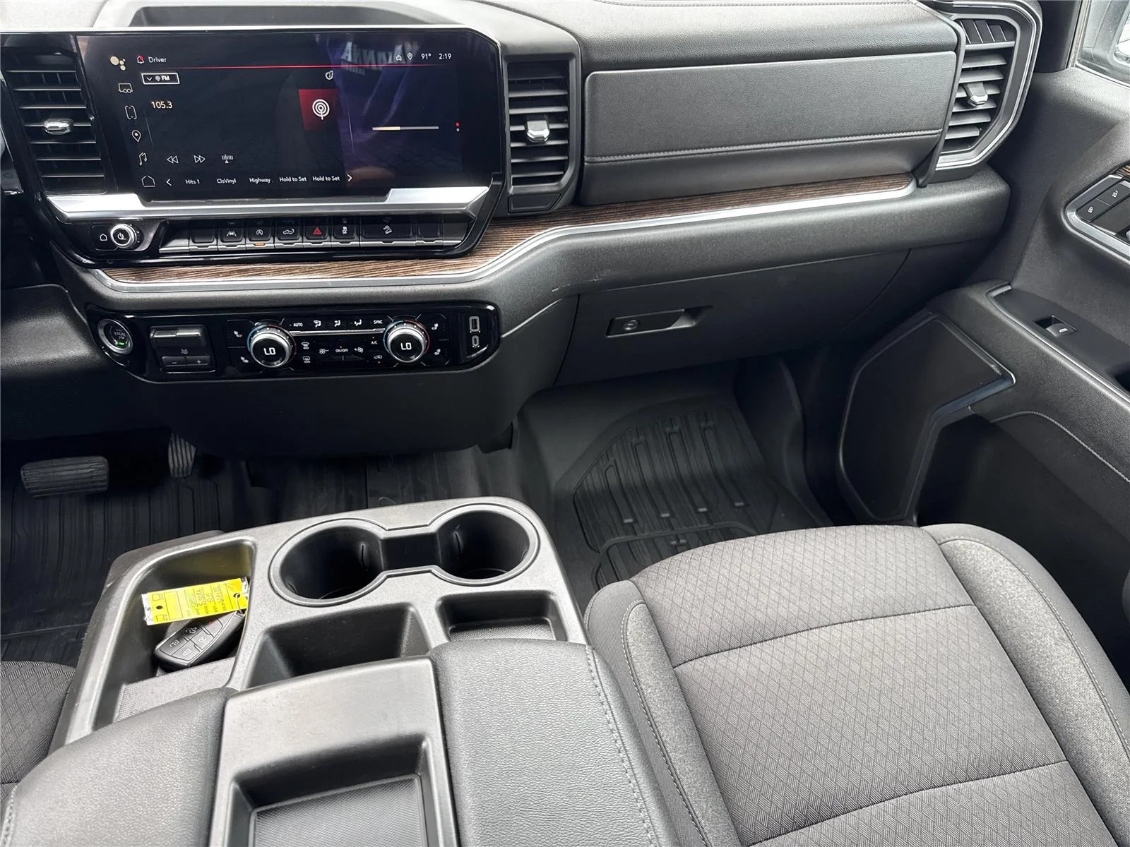 Used 2023 Summit White GMC SLE image 16
