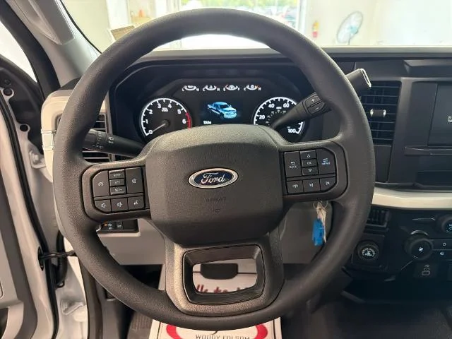New 2026 Oxford White Ford F-250® XL image 34
