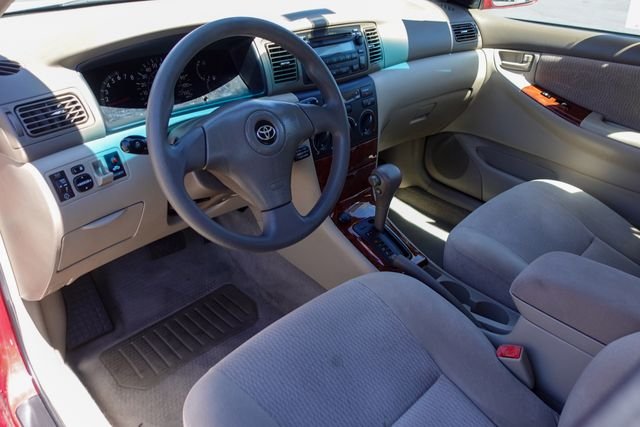 Used 2005 Red Toyota LE image 12