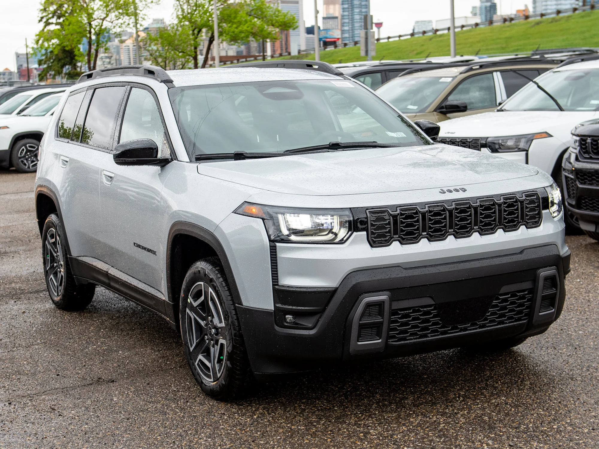 New 2026 Silver Jeep Limited * Hybrid image 6