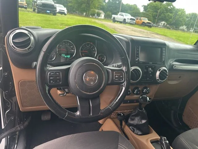 Used 2018 Black Jeep Unlimited Sahara image 3