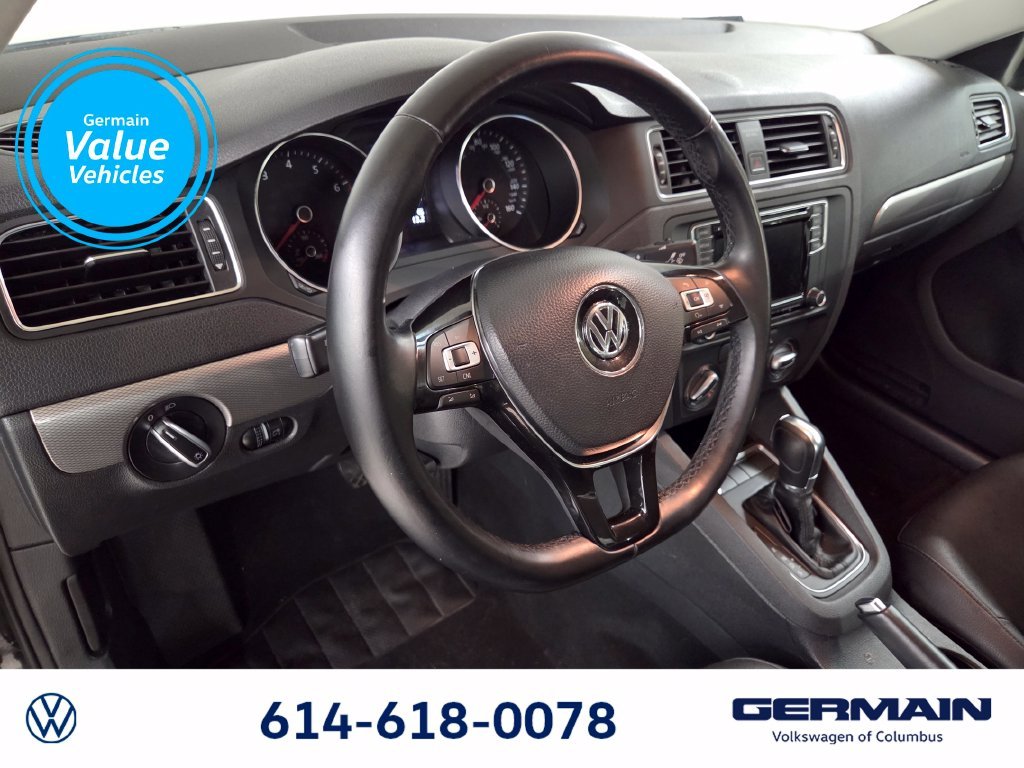 Used 2017 Black Volkswagen 1.4T SE image 15