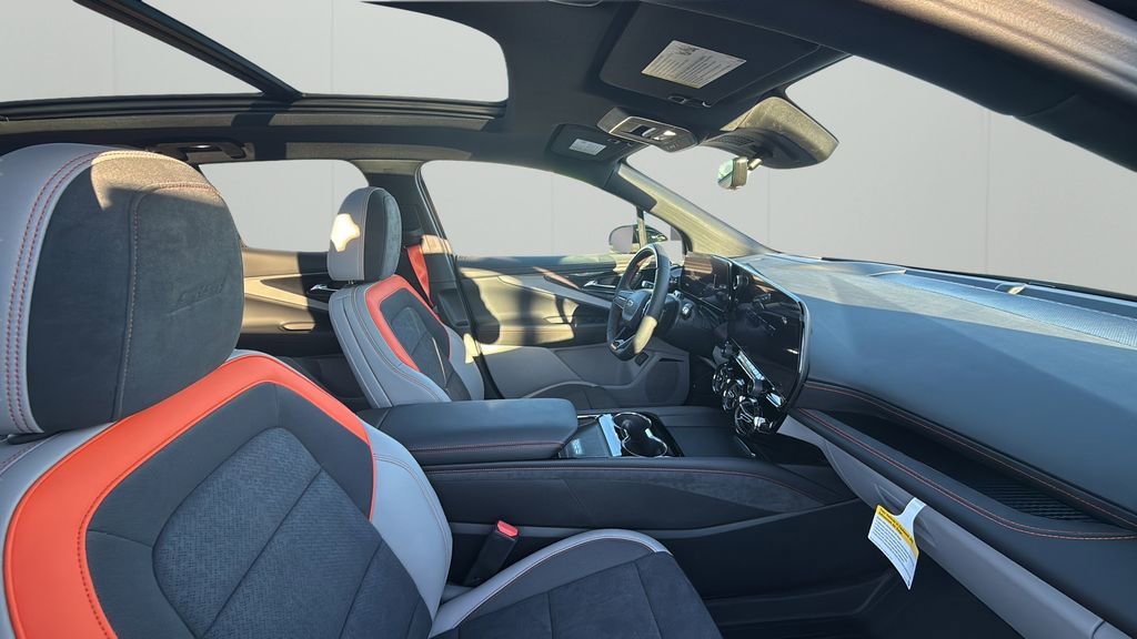 2026 Chevrolet Blazer EV SS - Photo 32