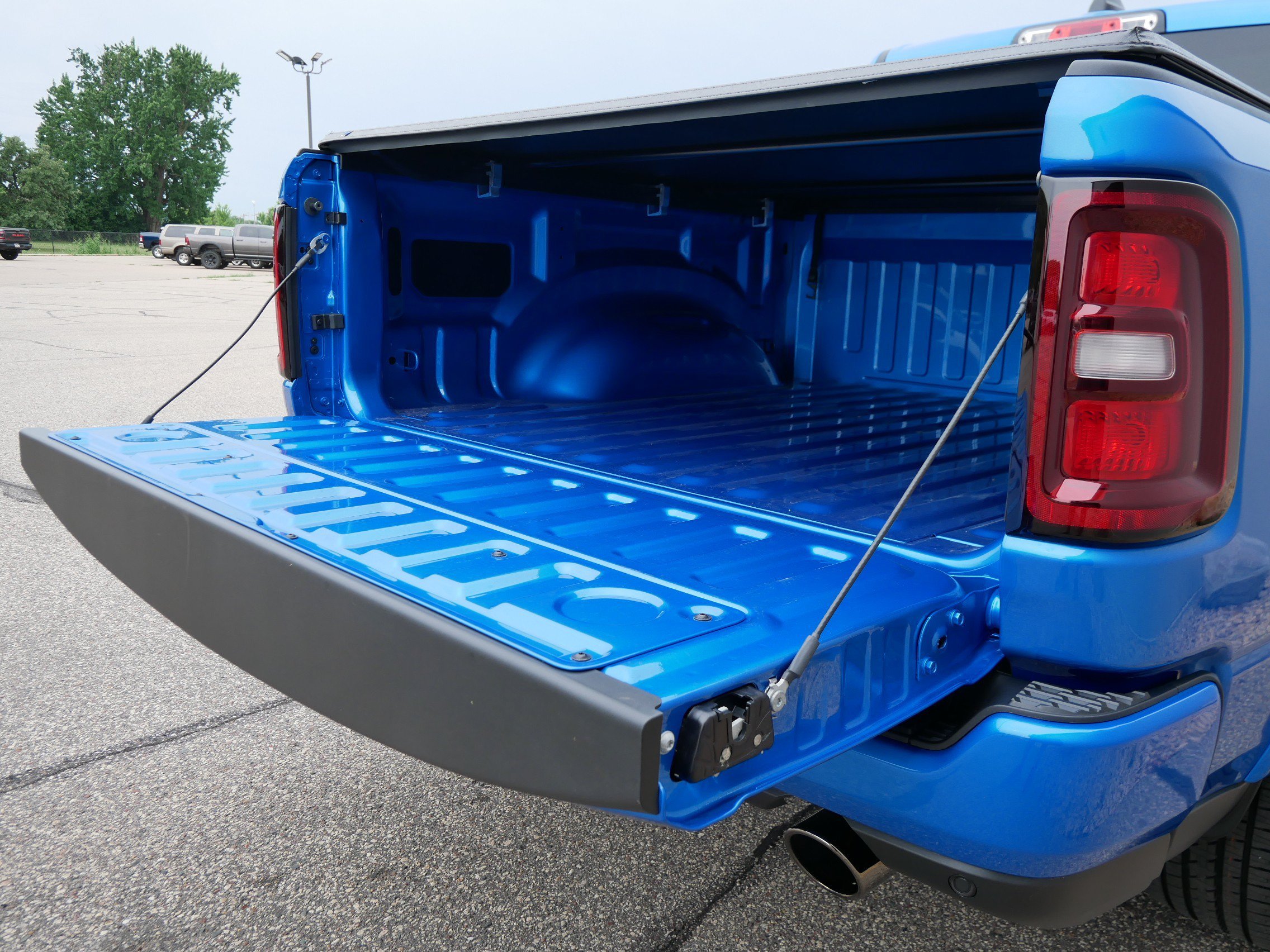 New 2026 Hydro Blue Pearlcoat RAM Big Horn image 5