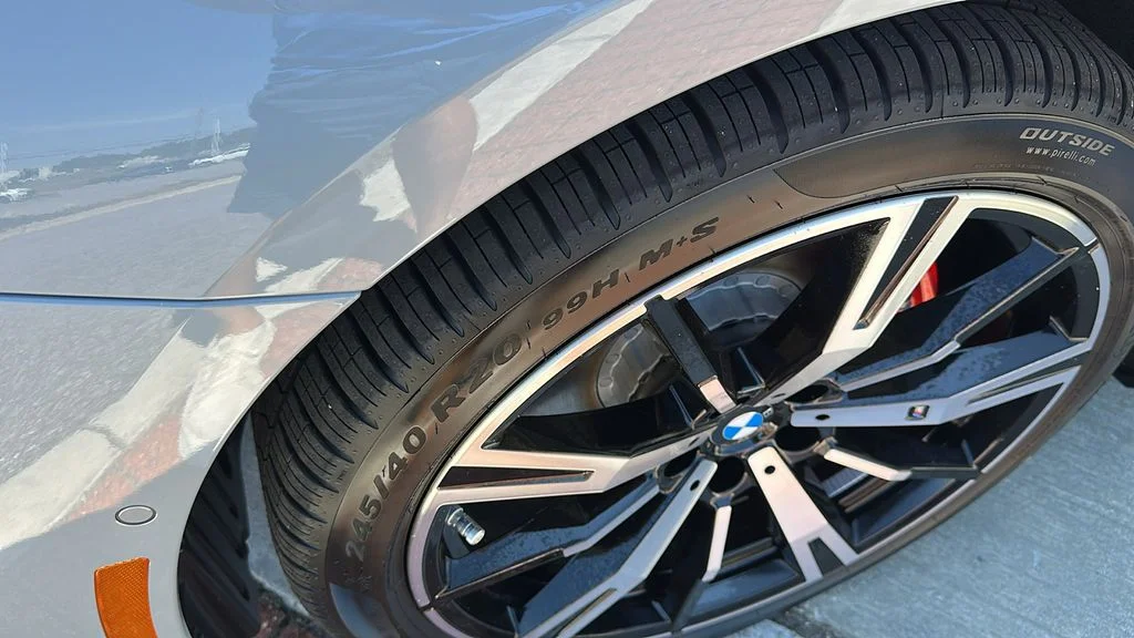 2026 BMW 5 Series 530i - Photo 7
