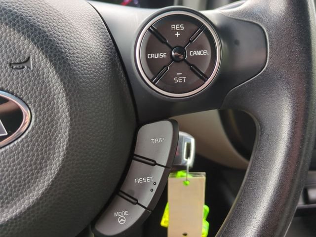 Used 2016 Black Kia Base image 15
