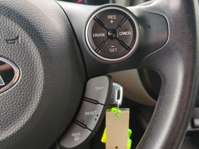 Used 2016 Black Kia Base image 15