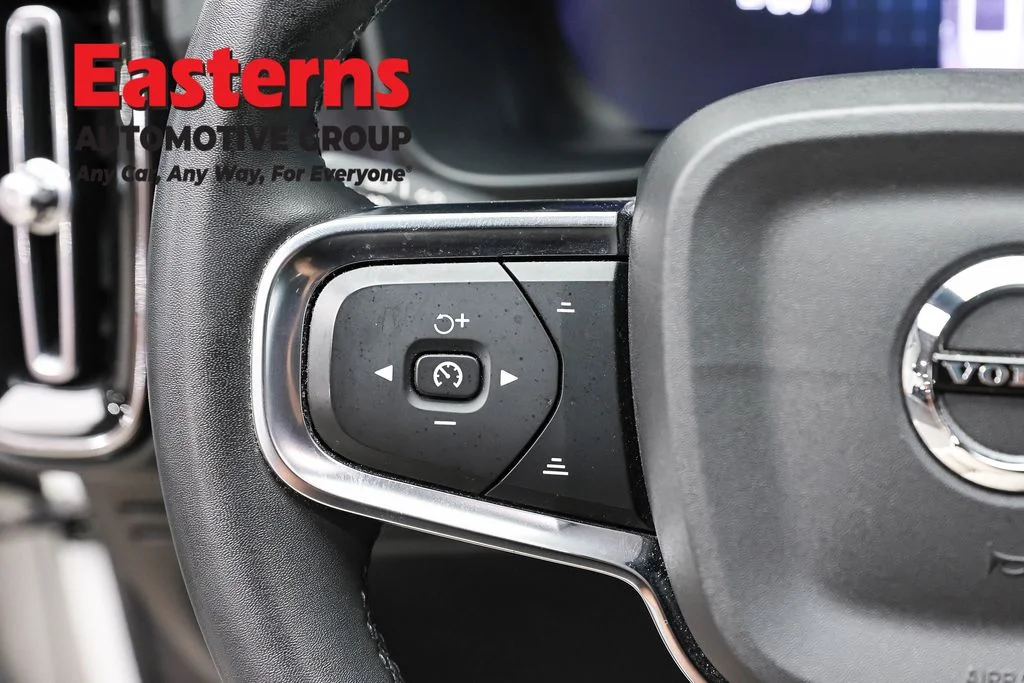 Used 2023 White Volvo Twin Plus image 15