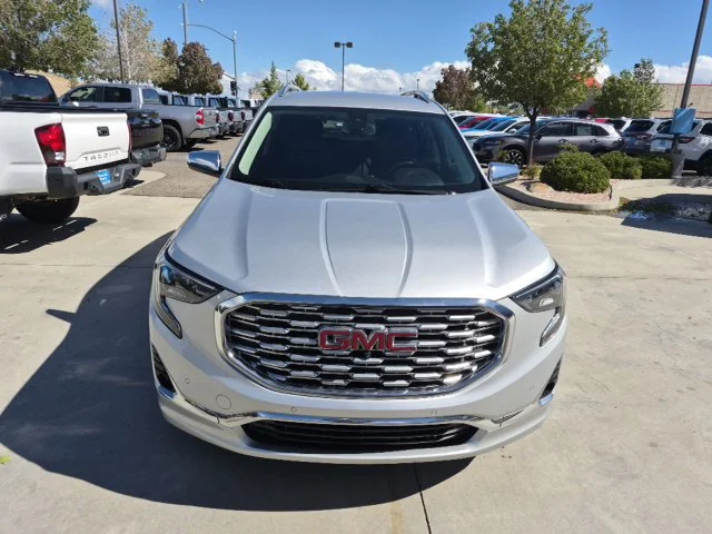 Used 2018 Silver GMC Denali image 6