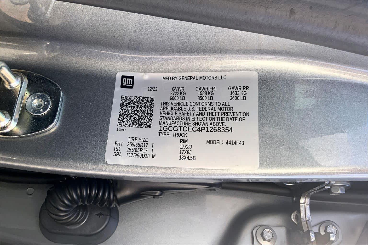 Used 2023 Sterling Gray Metallic Chevrolet 4WD LT image 36