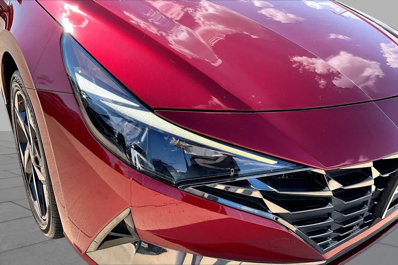 Used 2023 Ultimate Red Hyundai Limited image 27