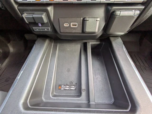 Used 2021 Blue Chevrolet High Country image 22