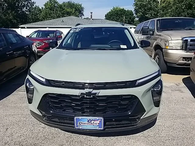 Used 2026 Cacti Green Chevrolet ACTIV image 8