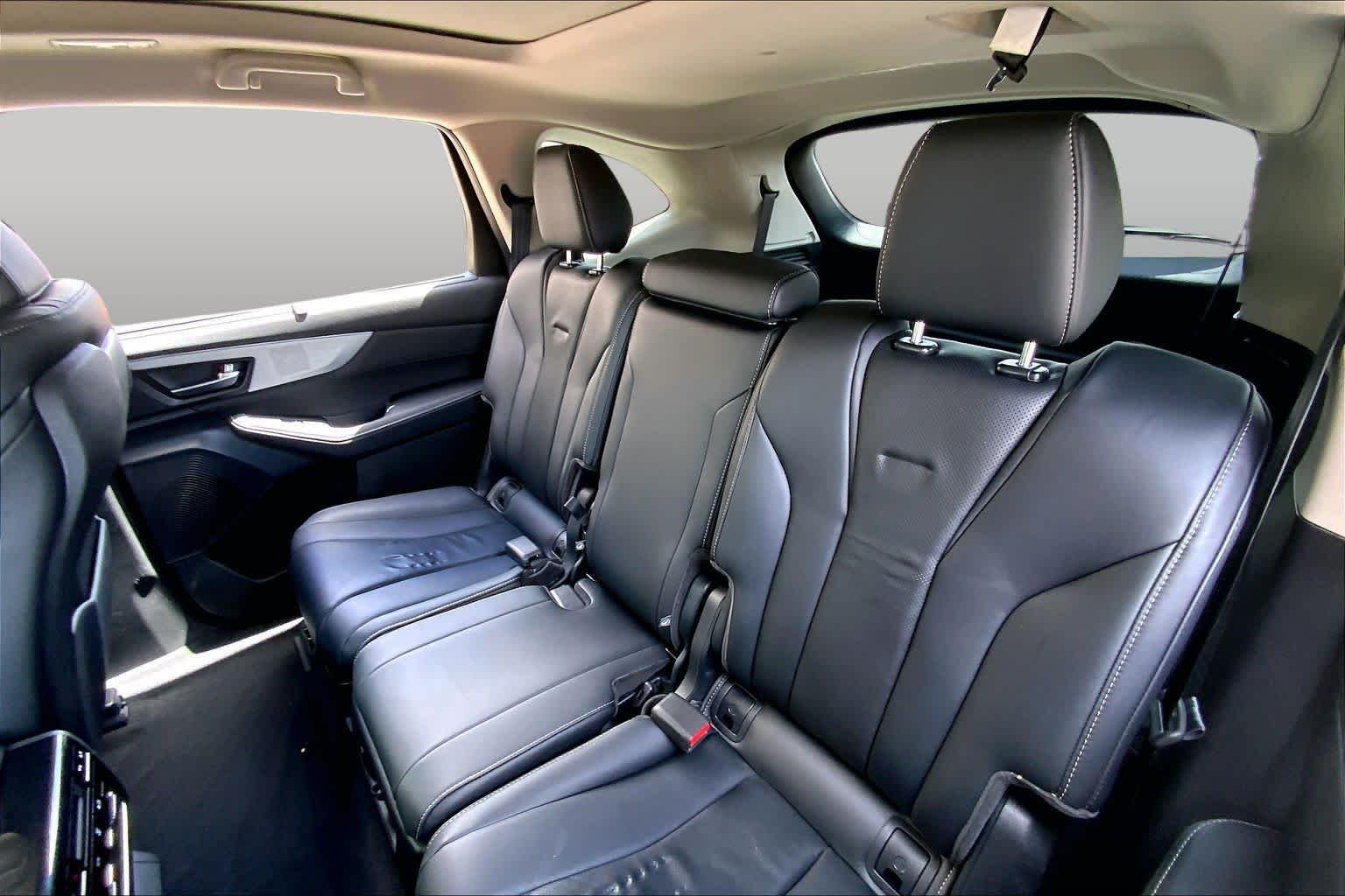 Used 2023 Phantom Violet Pearl Acura w/Technology Package image 19