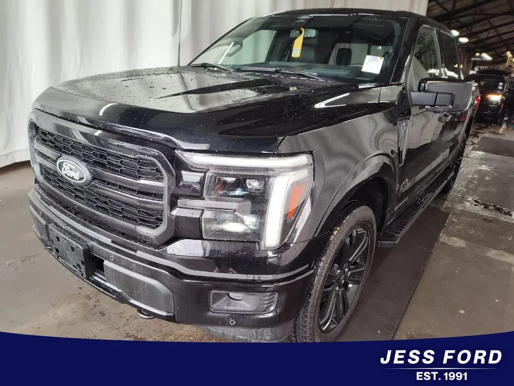 2025 Ford F-150 Lariat 4x4 SuperCrew 145 in's photo