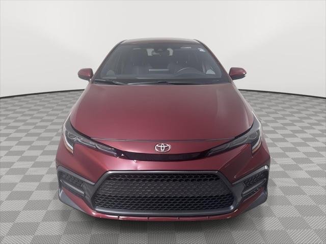 Certified Used 2022 RUBY FLARE PEARL Toyota  image 17