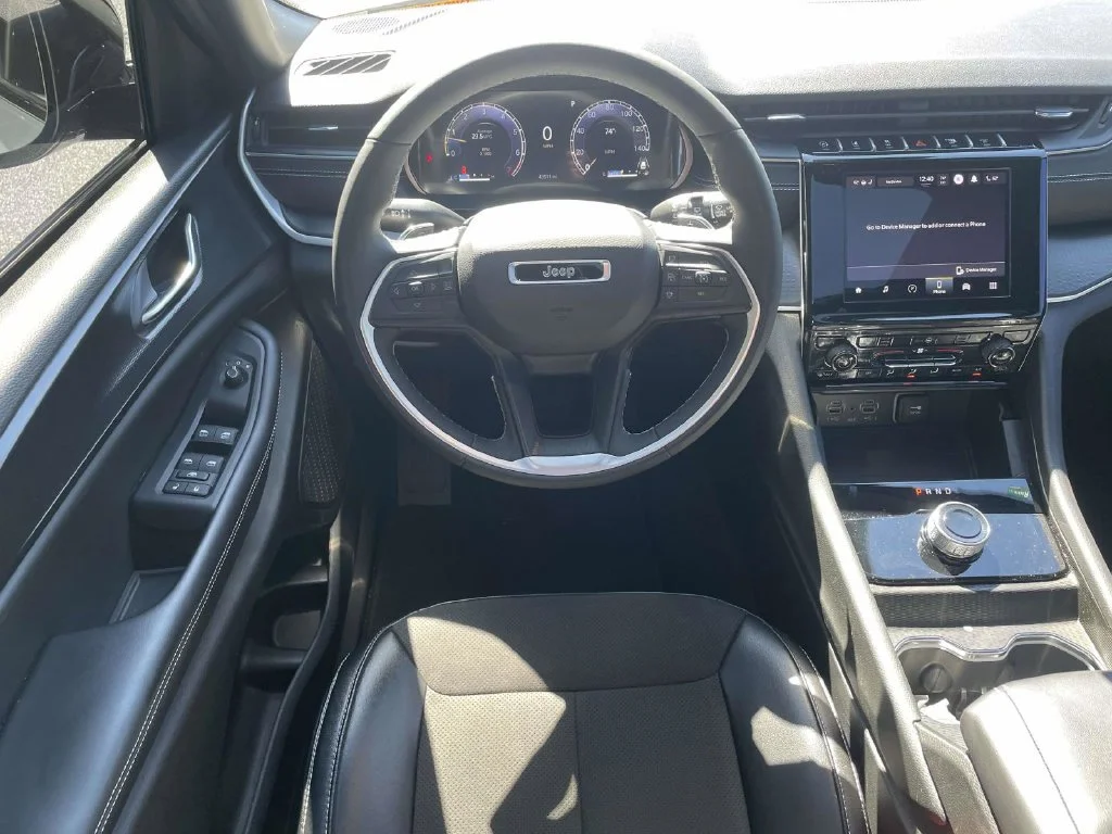 Used 2024 Silver Jeep Altitude X image 19