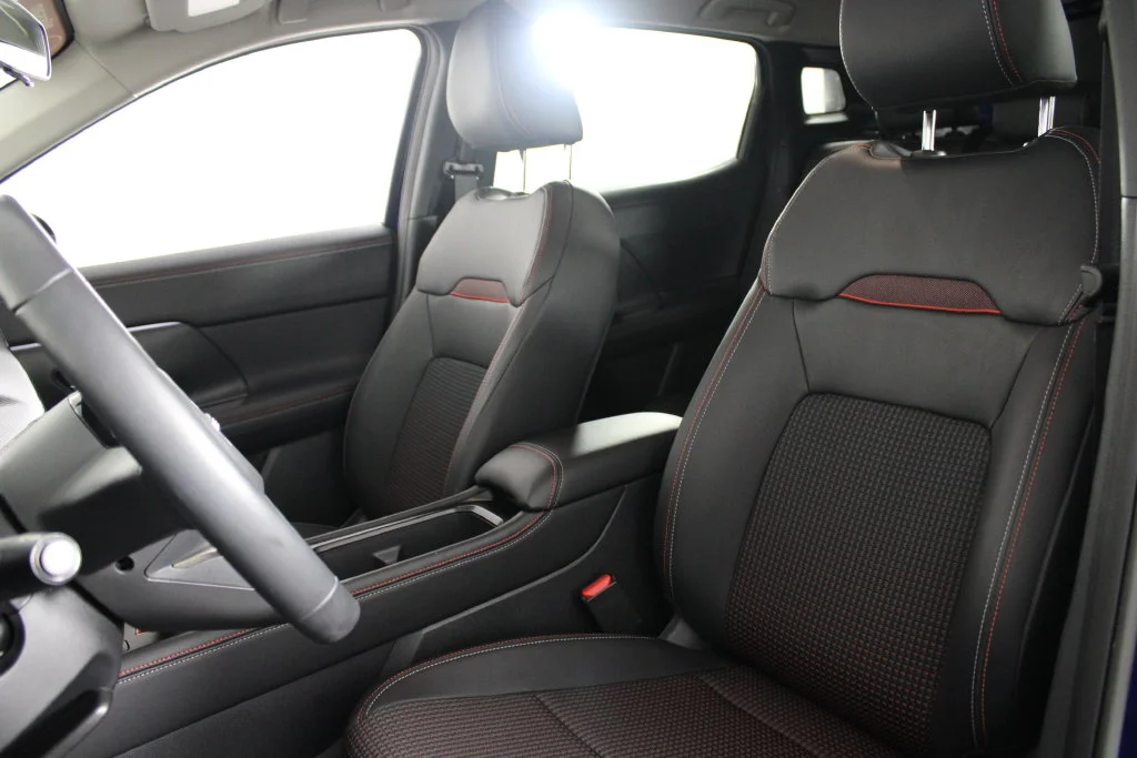 2025 Nissan Kicks SR - Photo 19
