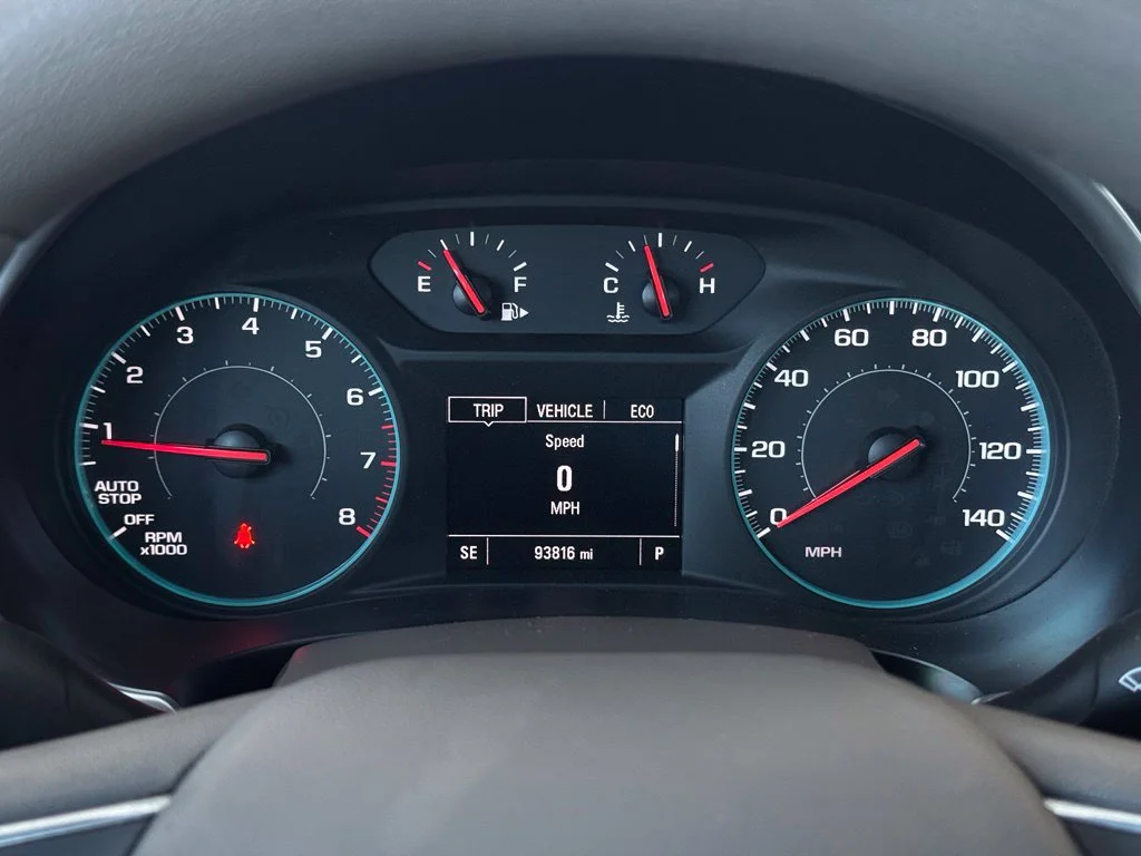 Used 2022 SUMMIT WHITE Chevrolet LT image 29