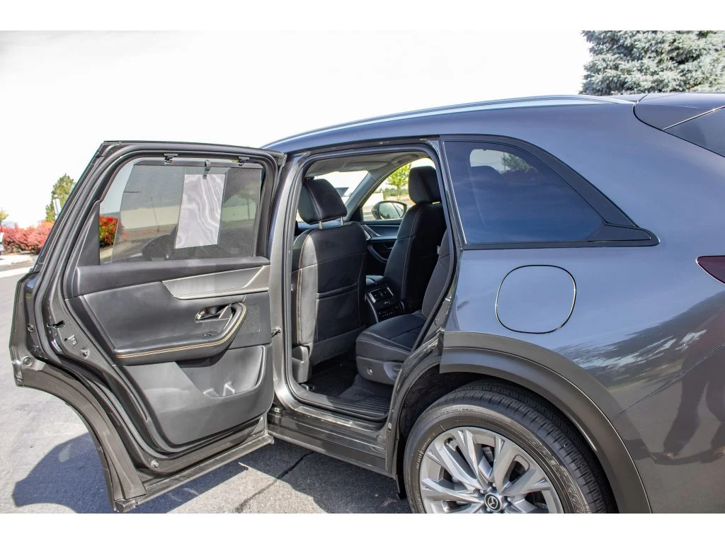 Used 2026 Machine Gray Metallic Mazda Preferred image 17