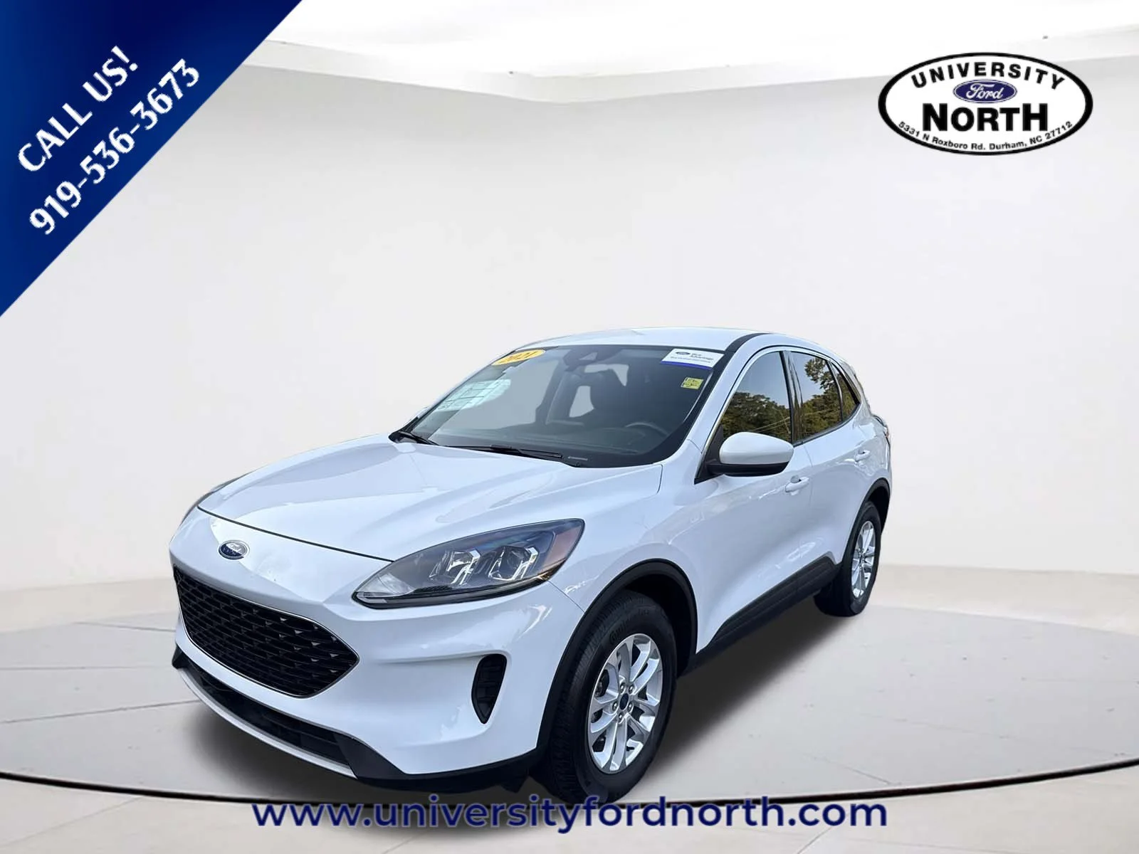 Used 2021 Oxford White Ford SE image 3