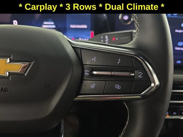 Used 2025 Summit White Chevrolet LT image 14