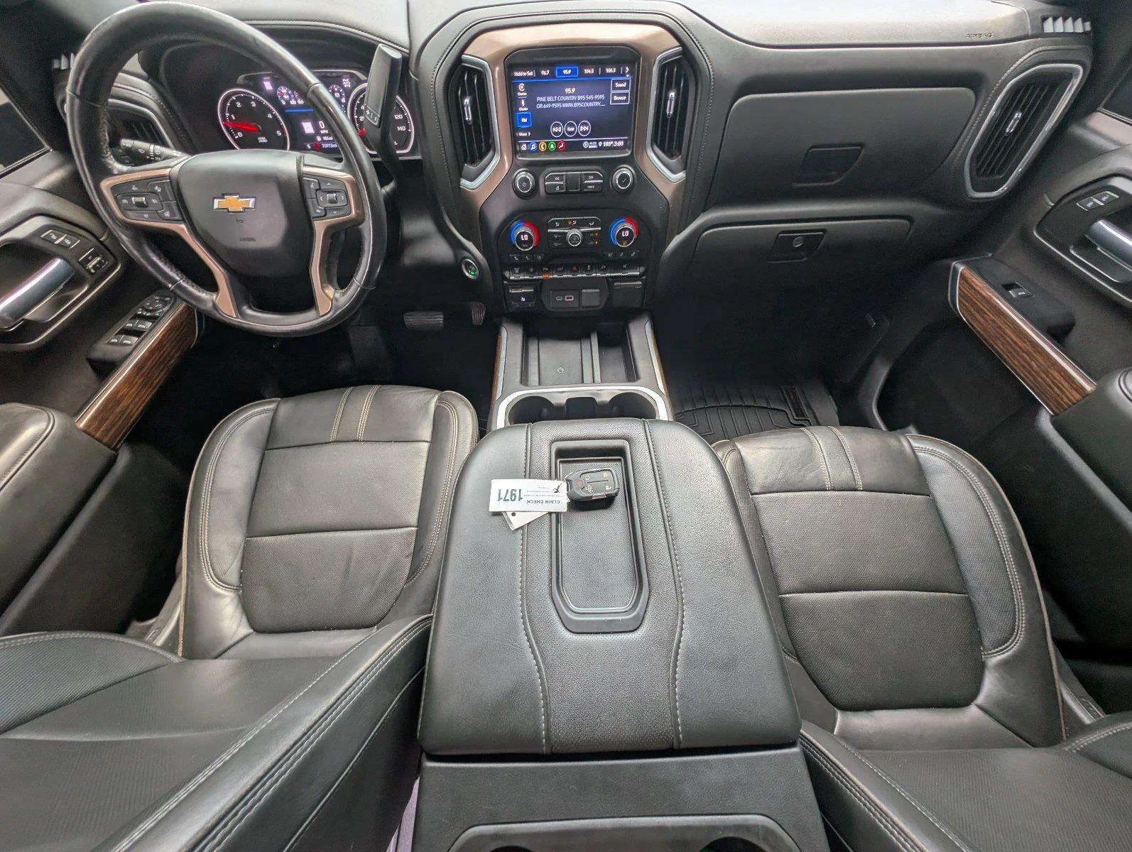 Used 2022 Mosaic Black Metallic Chevrolet High Country image 37