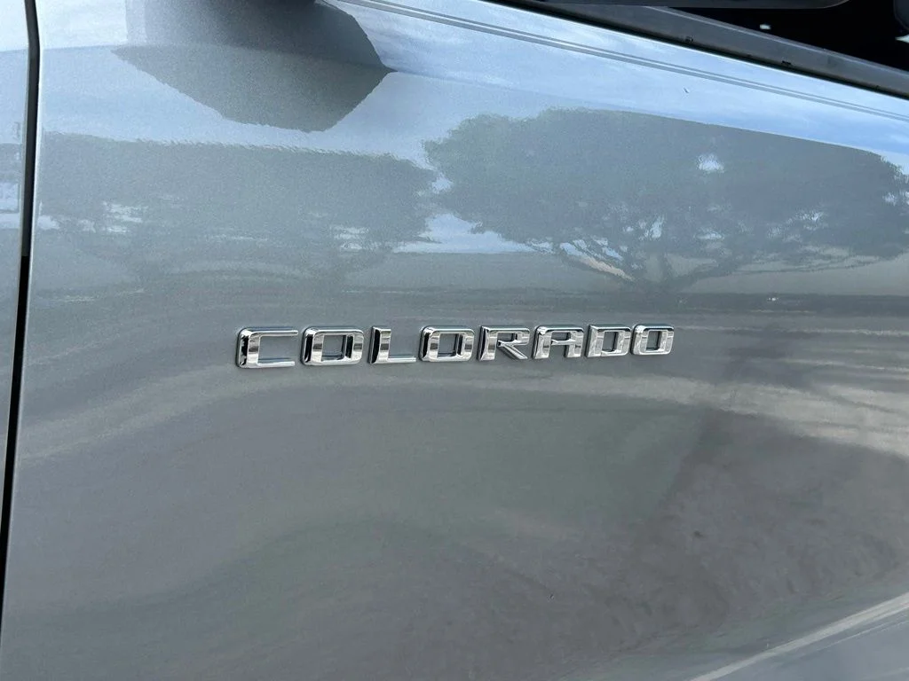 Used 2025 Gray Chevrolet LT image 32