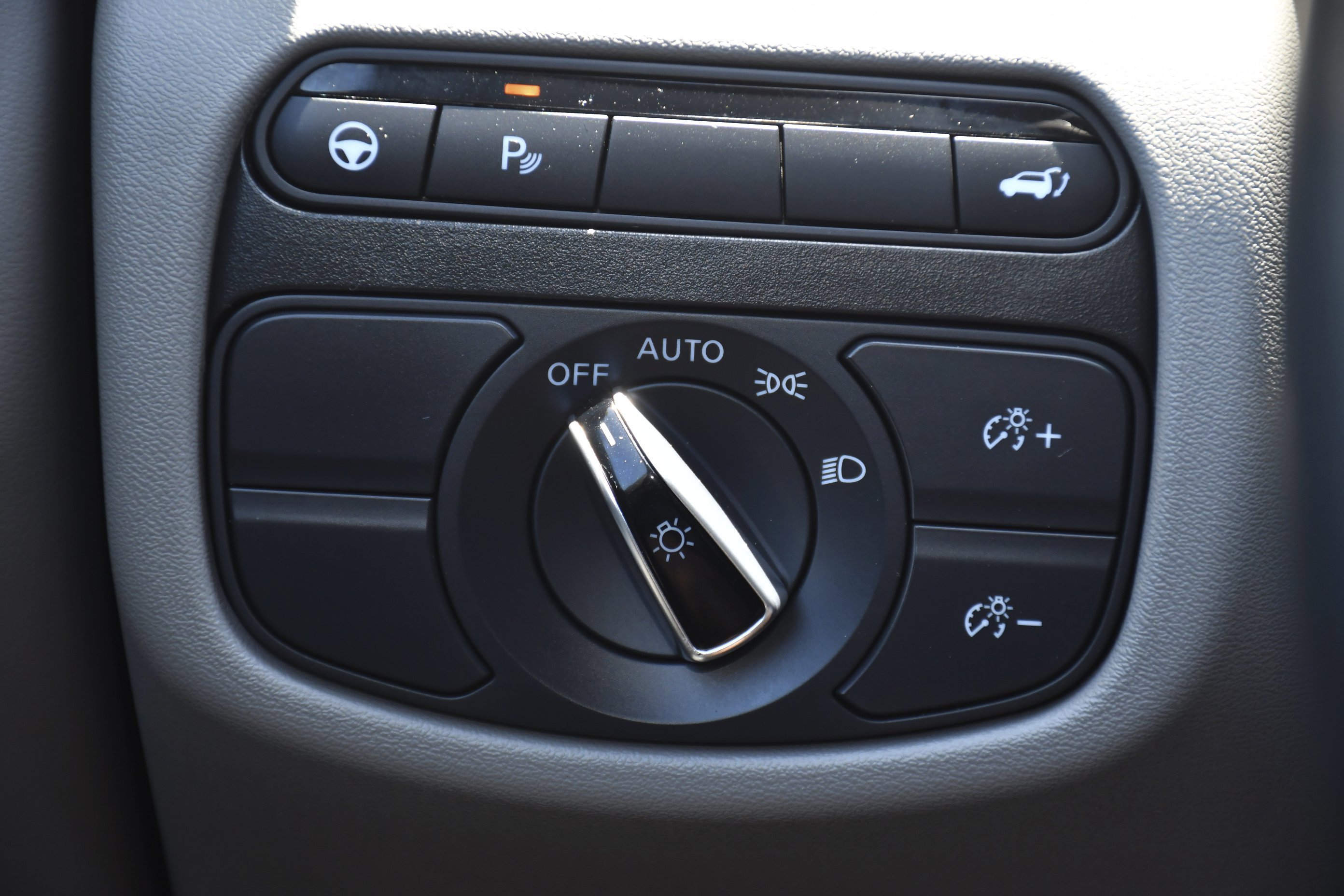 Used 2025 Slate Gray INFINITI LUXE image 18